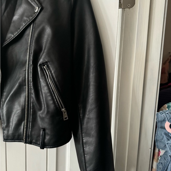 Levi Faux Leather Jacket Sz large Black - Picture 3 of 7